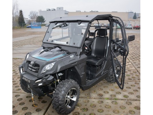 CFMoto UForce 550 Full Cab & Heater