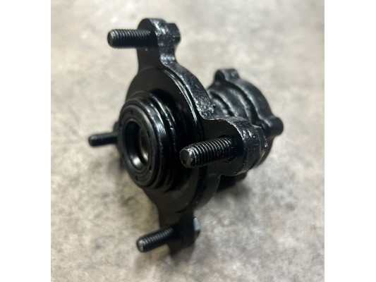 Junior 200cc Front Wheel Hub