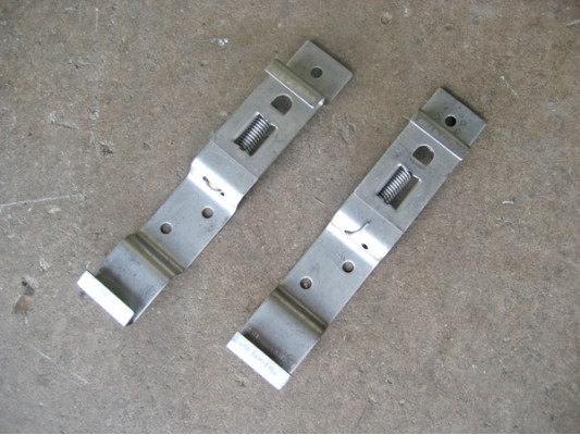 Howie / Joyner Drop in Number plate Clips