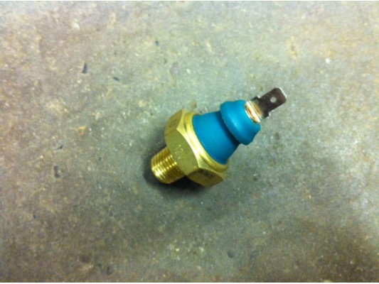 Howie Joyner 650cc Oil pressure switch