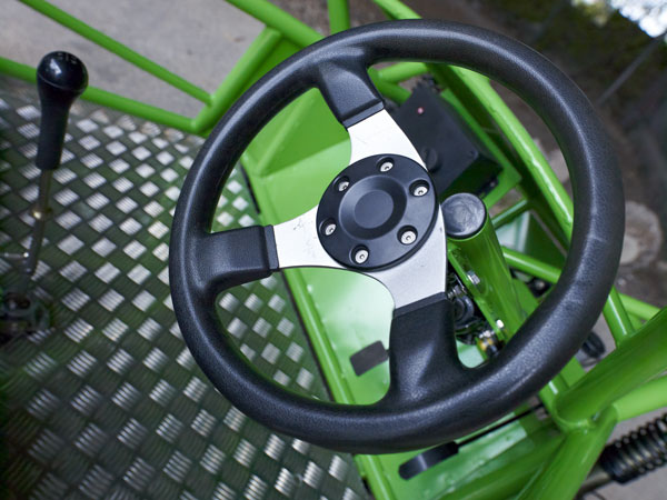 joyrider-steering-wheel-1.jpg