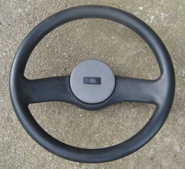 joyrider-steering-wheel-fia.jpg